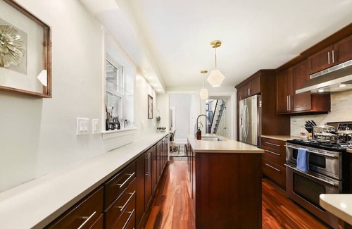 Central Northside Casa | ★ HostWise Stays ★ Restored Victorian in the Mexican War Streets! Garage parking, family friendly