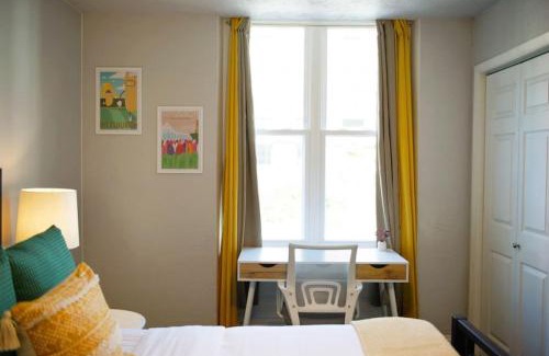 Bloomfield Casa | HostWise Stays - The Edmond - Bloomfield Apartment in a great location!