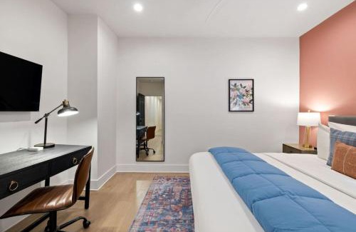 Central Northside Apartamento | HostWise Stays - The Palo - No Stairs, Mexican War Streets, Family Friendly