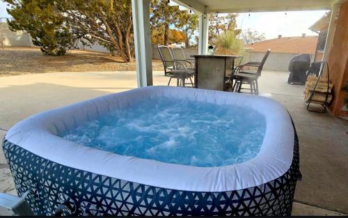 Taylor Ranch Casa | Hot Air Balloon Haven, King Bed, Office, Foosball, Crib