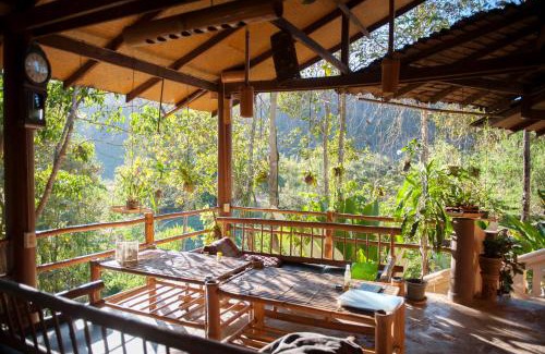 Mae Chaem Casa | Hot Coffee Guest House and Resort