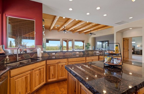 Tucson Casa | Hot Property/Foothills/Heated Pool/Spa/Sleeps16+