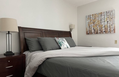 Bay Crest Park Casa | Hot SPA minutes to airport 3/2 pool home