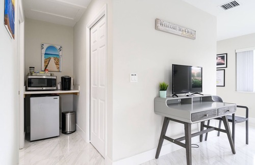 Lighthouse Point Apartamento | ¡Nuevo! Cerca de la playa, restaurantes, vida nocturna, compras, puerto deportivo, golf, - remodelado