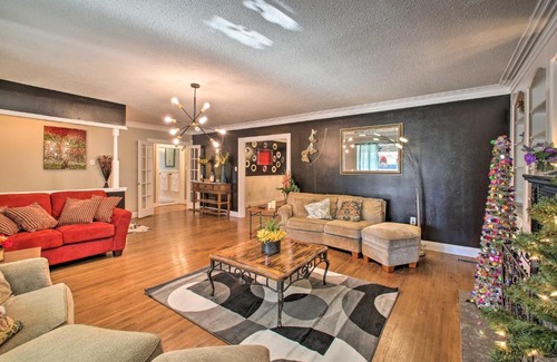 Hot Springs Casa | Hot Springs Home Walk to Oaklawn!