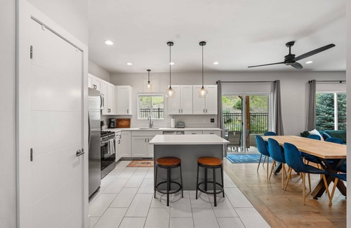 Durango Casa | Hot Tub / Air Conditioning / Close to Downtown / Pet Friendly