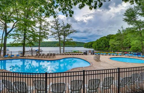 Lake Harmony Casa | Hot Tub and Community Perks Big Boulder Lake Escape