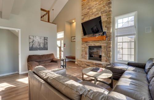 Lake Harmony Casa | Hot Tub and Community Perks Big Boulder Lake Escape