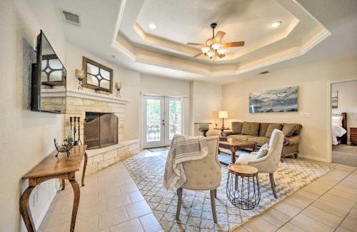 Canyon Lake Casa | Hot Tub and Game Room Canyon Lake Getaway!