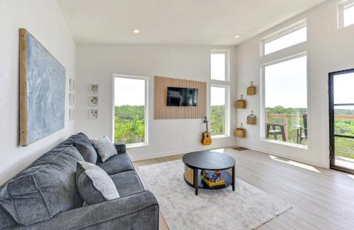Valley Mills Casa | Hot Tub and Valley Views Hidden Gem in Texas