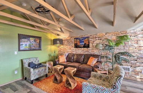 Cornville Casa | Hot Tub and View Wine Country Retreat in Cornville