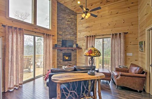 Bryson City Casa | Hot Tub and Views Charming Bryson City Cabin!