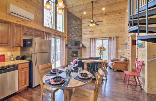 Bryson City Casa | Hot Tub and Views Charming Bryson City Cabin!