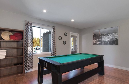 Rutland Casa | ♡ Suite luminosa de 4 habitaciones, TINA CALIENTE Y VALOR!