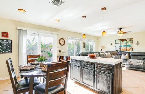 Indio Casa | Hot Tub, Bar and Outdoor Kitchen Chic Indio Retreat