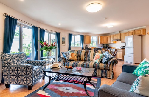 Maeda Casa | Espacioso 1500 pies cuadrados, 140m², Tranquilo, casa única redonda en una aldea de Okinawa
