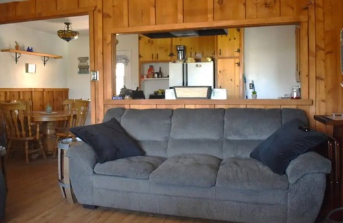 Wofford Heights Casa | Hot Tub Cabin With View