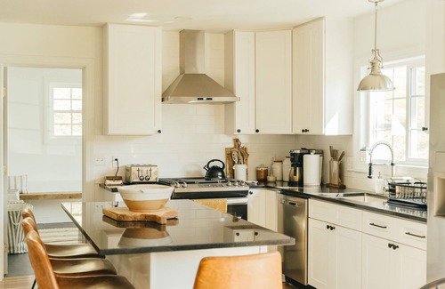 Catskill Cabaña | Hot Tub & Catskill Hiking, 15min from Hudson & Amtrak