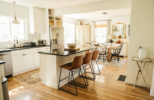 Catskill Cabaña | Hot Tub & Catskill Hiking, 15min from Hudson & Amtrak