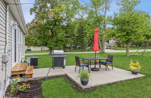 Michigan City Casa | HOT TUB/CLOSE TO DUNES