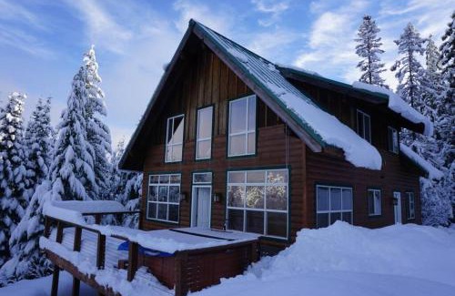 Leavenworth Chalet De Esquí | Hot Tub Cool Views: Roaring Creek Cabin