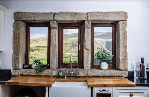 Lumbutts Cabaña | Hot tub Cottage, stunning views