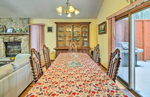 Pocono Mountain Lake Cabaña | Hot Tub + Deck: Pet-friendly Poconos Getaway!