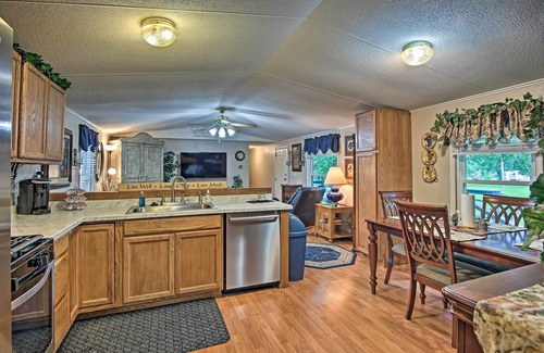Grove Casa | Privado 1-Acre Grove Home w / Bañera de hidromasaje por Grand Lake!