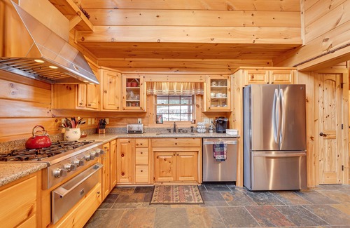 Old Forge Cabina | Hot Tub & Dock: Waterfront Cabin in Old Forge!