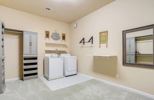 Dawsonville Casa | Hot Tub + Fire Pit: Spacious Home Near Lake Lanier
