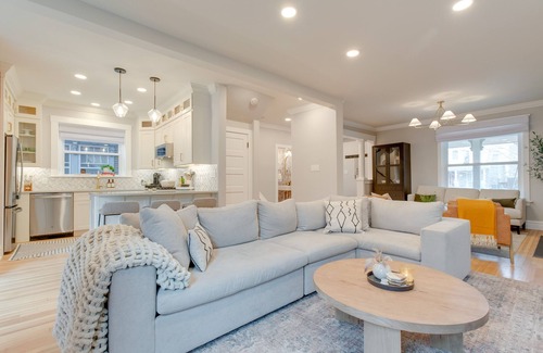 City Park West Casa | Hot Tub, Fire Pits: Ideally Located Denver Home!