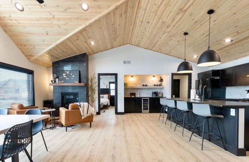 New Lisbon Casa | Hot tub, Firepit & 25 min to Dells