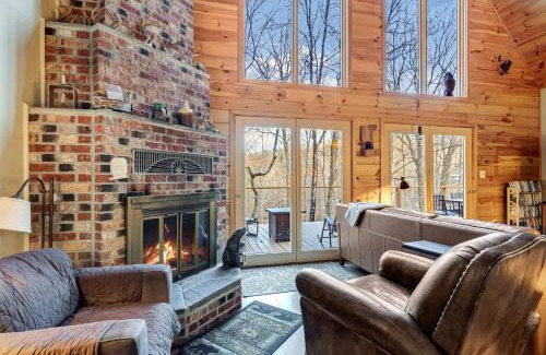 Berkeley Springs Casa | Hot Tub Fireplace Fire Pit Game Room & More