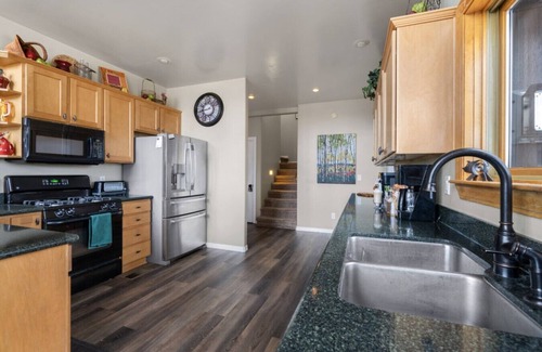 Fort Valley Cabina | Hot tub, Forest edge, fireplaces game room