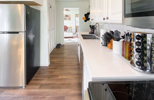 Indianapolis Casa | Hot Tub, fully fenced, and dog friendly!