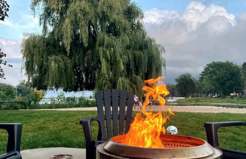 Ferrysburg Casa | HOT TUB - Grand Haven/Spring Lake Waterfront Home