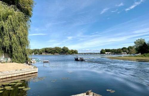 Ferrysburg Casa | HOT TUB - Grand Haven/Spring Lake Waterfront Home