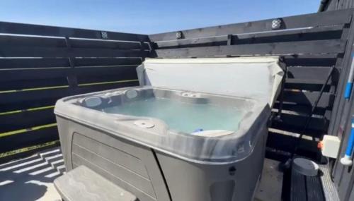 Wick Cabina | Hot Tub Haven Farr North 2