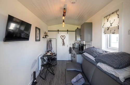Wick Cabina | Hot Tub Haven Farr North 2