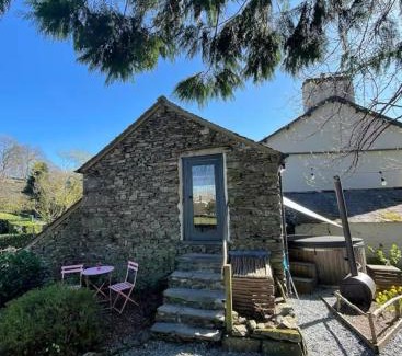 Near Sawrey Apartamento | Hot-tub Hideaway
