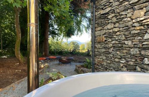 Near Sawrey Apartamento | Hot-tub Hideaway