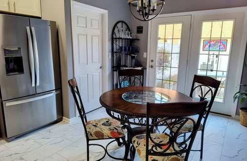 Jeffersonville Casa | Hot Tub Hideaway 3 BR