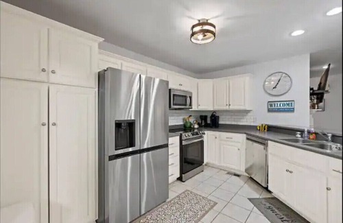 Lake Lure Casa | Hot Tub, King Beds, Amazing Location!