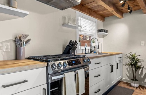 Kachina Village Apartamento | Hot Tub King Fast WiFi
