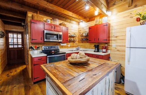 Mentone Chalet De Esquí | Hot Tub l 3 Acres l Near Desoto State Park