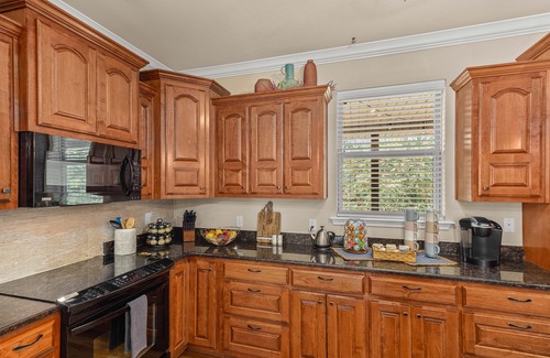 Rogers Casa | Hot Tub, Lake Access, Firepit, Mins to Hobbs, War Eagle, MTB, DT Rogers +EV