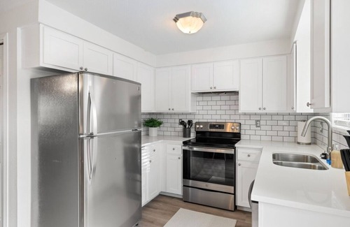 Southeast Boise Casa | Modern Family Friendly Home W/ ★Large Backyard★