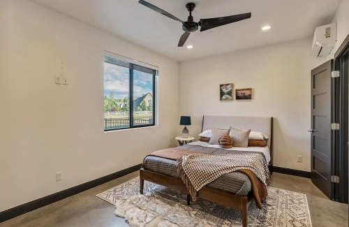 Francis Casa | Hot Tub Minutes 2 ParkCity & Jodanelle Pets are Allowed