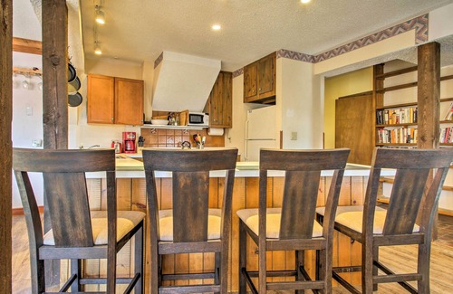 Birch Hill Condominio | Condo w / Hot Tub, Mins to Story Land y Cranmore!