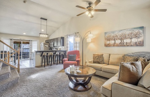 Security-Widefield Casa | Hot Tub-Pet Friendly-7 miles to Ft. Carson